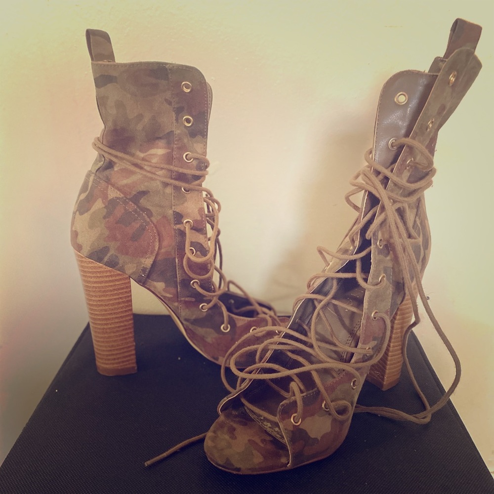 Gorgeous Camo Peep Toe Bootie